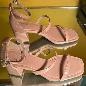 Elegant Pink Strappy Block Heels in Patent Leather